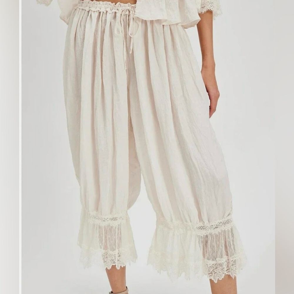 New! Ladies Bloomers Ivory sm, md, lg
